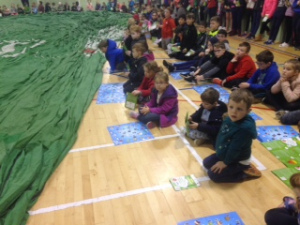 Cuairt an hot air balloon ar scoil